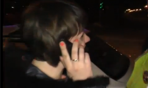 Видео: в Кирове пьяная автоледи протаранила две машины