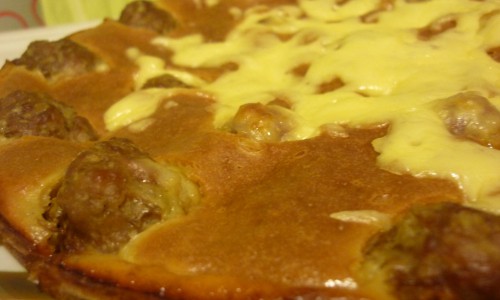 Мясной пирог с фрикадельками