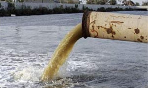 Предприятие в Лянгасово сбрасывало нефтепродукты в реку