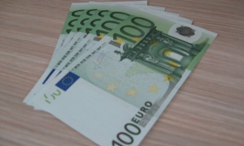 Кировчанам советуют покупать валюту именно сейчас