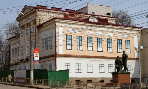 Особняк Ильи Репина в центре Кирова отремонтируют к декабрю 2015 года
