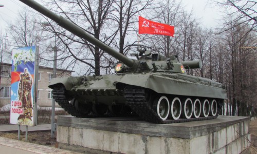 Фото: в Советске к Дню Победы установили танк