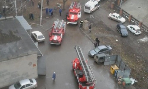 В Кирове в одной из высоток горит квартира