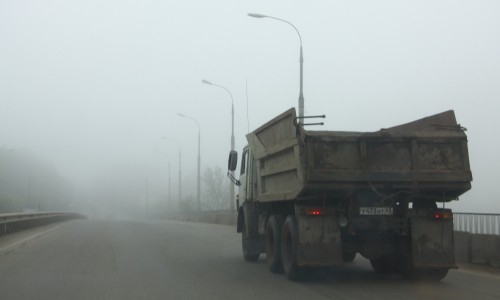 Большегрузам закрыли въезд на дороги Кировской области