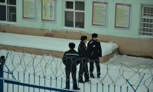 В Кировской области заключенный напал на сотрудника исправительной колонии