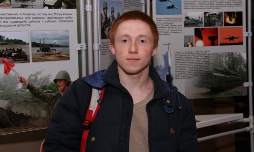 Призывник в сборном пункте: «Больше всего в армии буду скучать по жареной курице»