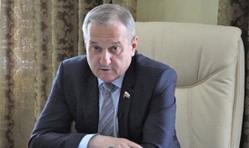 Глава Кирова ответил на вопросы горожан: когда отремонтируют дороги и очистят улицы?