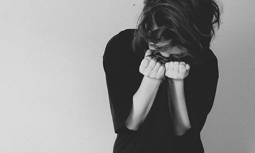 В Кировской области мужчина застукал жену в постели с любовником и порезал его