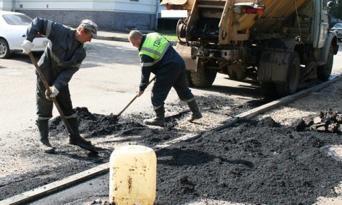 Чиновники рассказали, почему в Кирове не будет капитального ремонта дорог до 2017 года