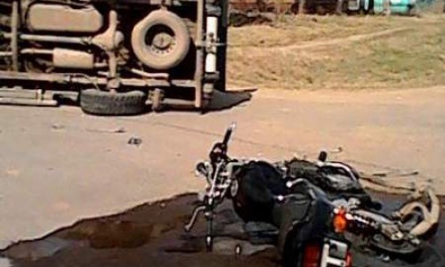 В Кировской области мотоцикл въехал в иномарку