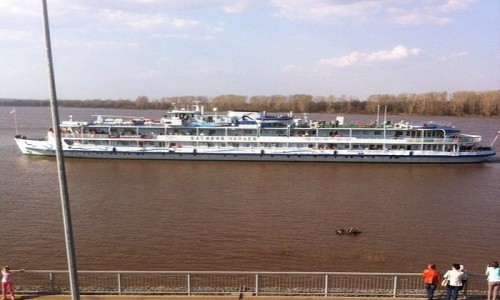 В Кировскую область прибыл теплоход "Василий Чапаев"