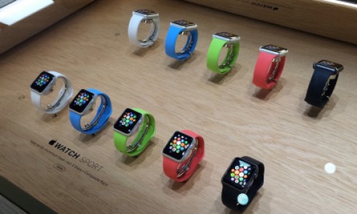 Apple Watch: когда новинка появится в Кирове, и сколько горожан уже обзавелись гаджетом?