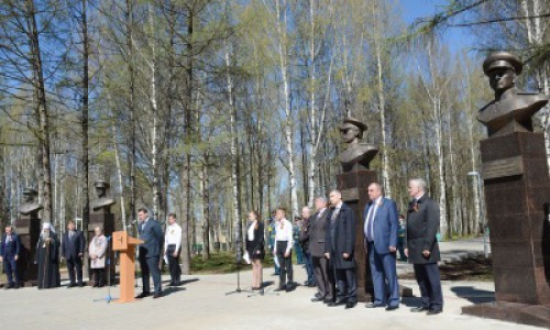 В Кирове открылась Аллея Славы