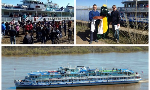 В Кировскую область прибыл "Василий Чапаев": первые фото знаменитого теплохода от котельничан