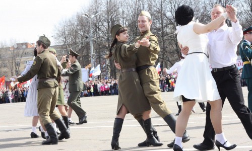 Нескучный weekend: мультимедийная выставка, праздничные концерты и танцевальный фестиваль