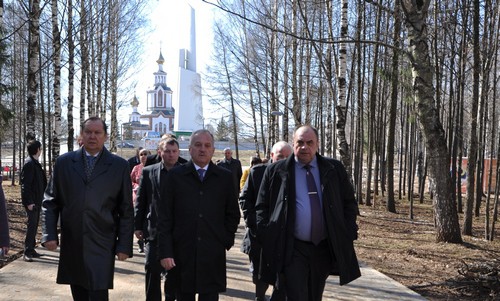 Власти Кирова часть парка Победы за копейки отдают под жилую застройку