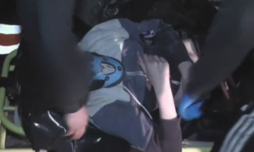 В Кирове иномарка, за рулем которой находился школьник, врезалась в дерево: видео с места ДТП