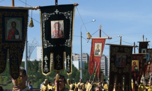 Вятская Епархия ищет волонтеров для несения религиозного знамени во время Великорецкого крестного хода