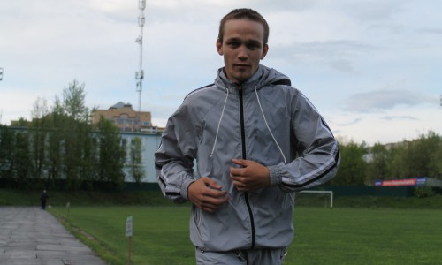 Кировчанин Иван Кокорин стал Чемпионом России по суточному бегу: каково это, бежать 24 часа?