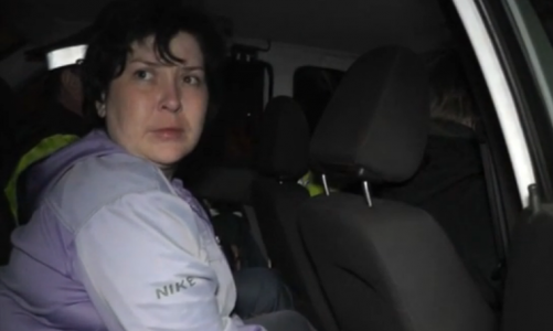 Видео: автоинспекторы задержали пьяную кировчанку, которая везла двухлетнюю дочь домой