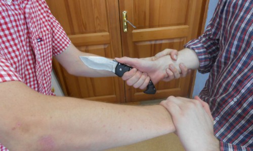 В Кирове 14-летние подростки устроили кровавую драку: потасовка началась из-за невинного толчка