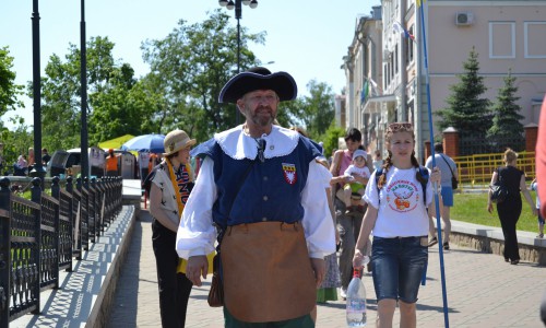 Фото: тысячи кировчан пришли на "Сказочные игры 2015"