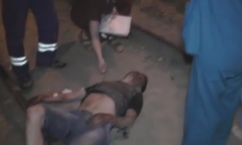 Видео: кировчанин спрыгнул с путепровода на рельсы, а его спутница фотографировала произошедшее