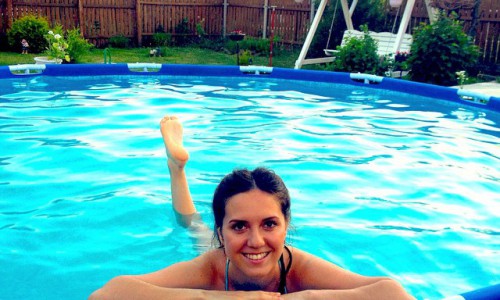 Первый день лета в Кирове: бассейн у дома, пляж и мохито