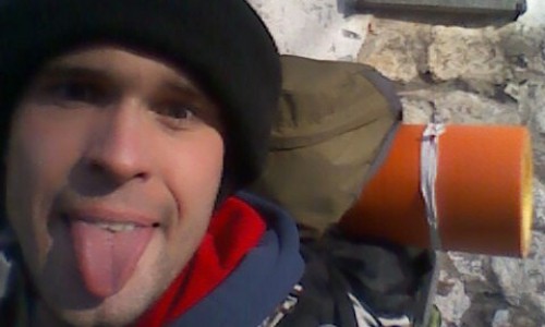 Путешественник, идущий пешком через всю Россию, ищет в Кирове ночлег