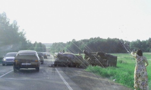 В Кирове столкнулись три автомобиля: есть пострадавшие