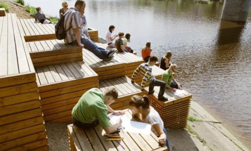 На набережной Грина планируется установить скамейки-тумбы с бесплатным wi-fi