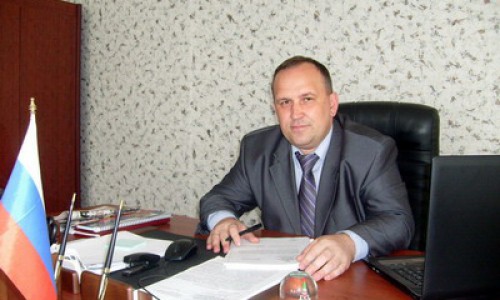 Глава района в Кировской области выписал себе премию в 300 тысяч рублей