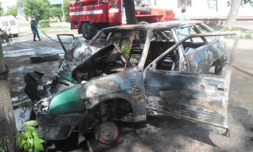 В Кирове ребенок сжег чужой автомобиль