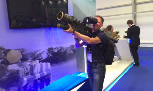 Кировчанин побывал на выставке «Армия 2015»