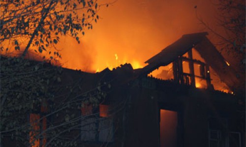 В Кировской области в пожаре погиб 24-летний парень, его родители доставлены в больницу