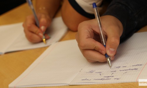 На ЕГЭ в  Кировской области получено 60 стобальных результатов