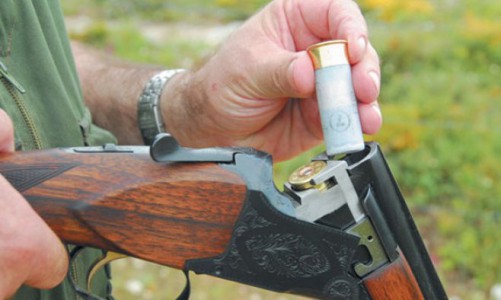 В Кировской области нашли мужчину с огнестрельным ранением в грудь