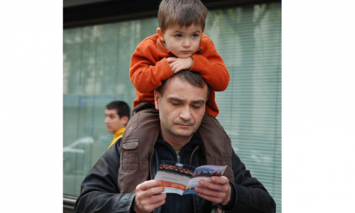 Почему размещать рекламу через листовки выгодно?