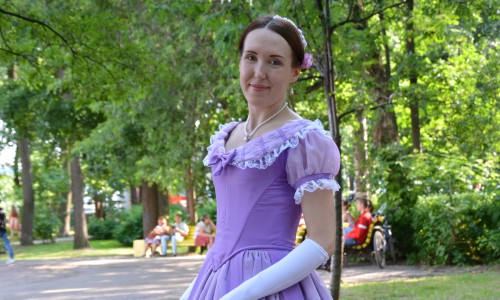 Кировчанка на костюмированном балу: "В обычной жизни я работаю на заводе"