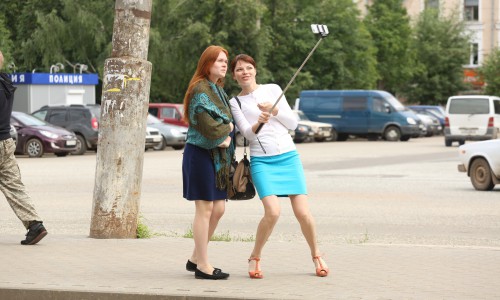 Эксперимент: журналист progorod43.ru проверил, как кировчане реагируют на селфи с незнакомцем