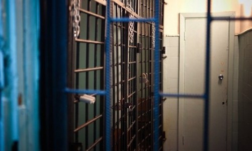 В спецприемнике кировской полиции умер мужчина