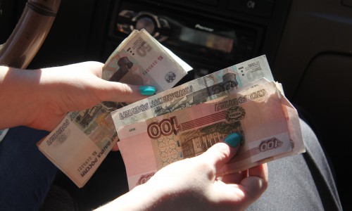 Кировчанка: «Южные полицейские забрали у нас 15 тысяч рублей»