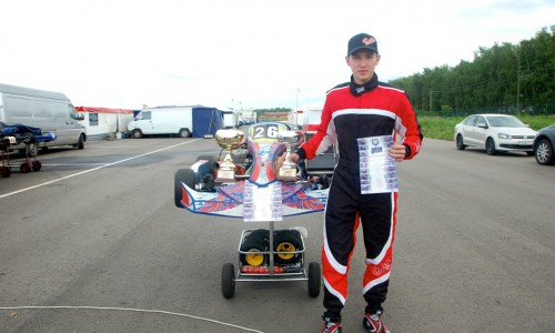 17-летний гонщик из Кирова  победил на российских соревнованиях по картингу