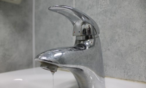 Центр Кирова на несколько часов останется без холодной воды