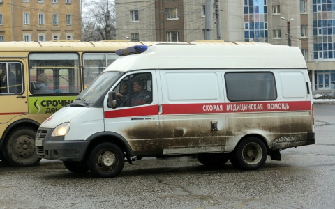 В Кирове скорая отказалась перевозить пациента в критическом состоянии