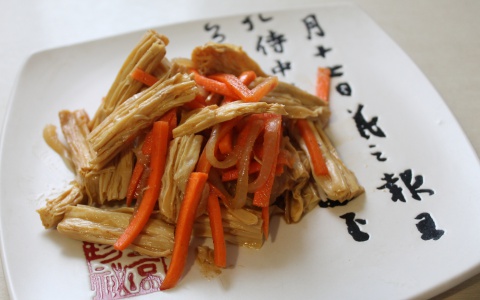 Салат со спаржей "по-корейски": рецепт восточной кухни