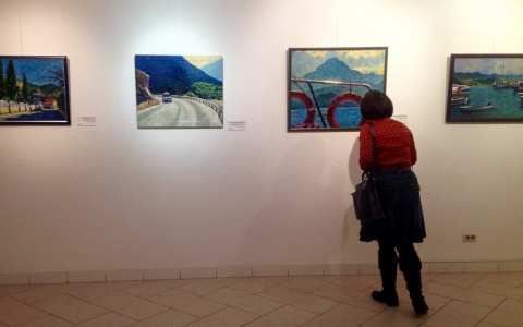 Выставка живописи "Краски Средиземноморья" стартовала в Галерее Прогресса