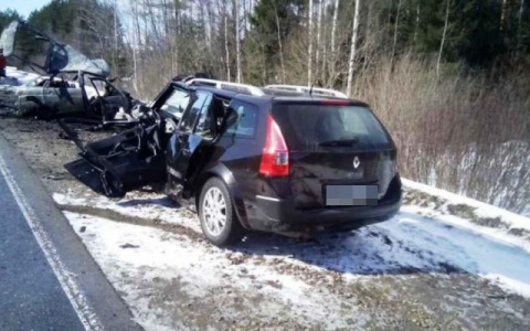 В Кировской области произошло смертельное ДТП: погибли три человека