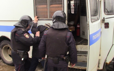 В Кирове введены меры повышенной безопасности после теракта в Петербурге