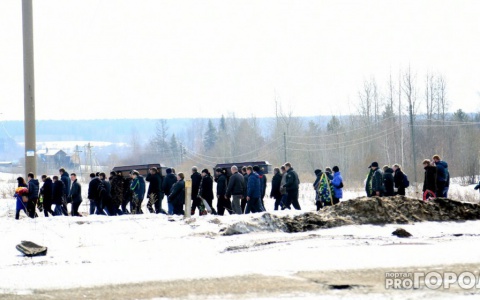 В Рязанской области прошли похороны кировчанки и ее троих детей